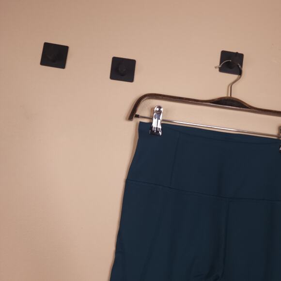 Girlfriend Collective Compressive High-Rise Legging in Globe Size M - Picture 4 of 9